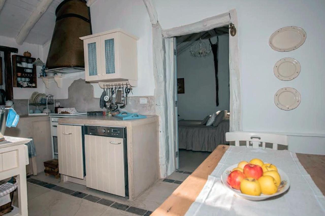 아데제 Casa Leandra Con Jacuzzi 게스트하우스 외부 사진